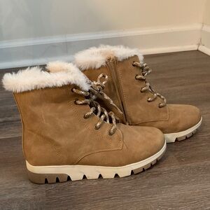 MIA Tan Winter Boots with White Fur Trim